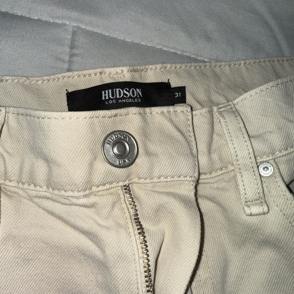 Hudson Jeans Boyfriend Style in Cream